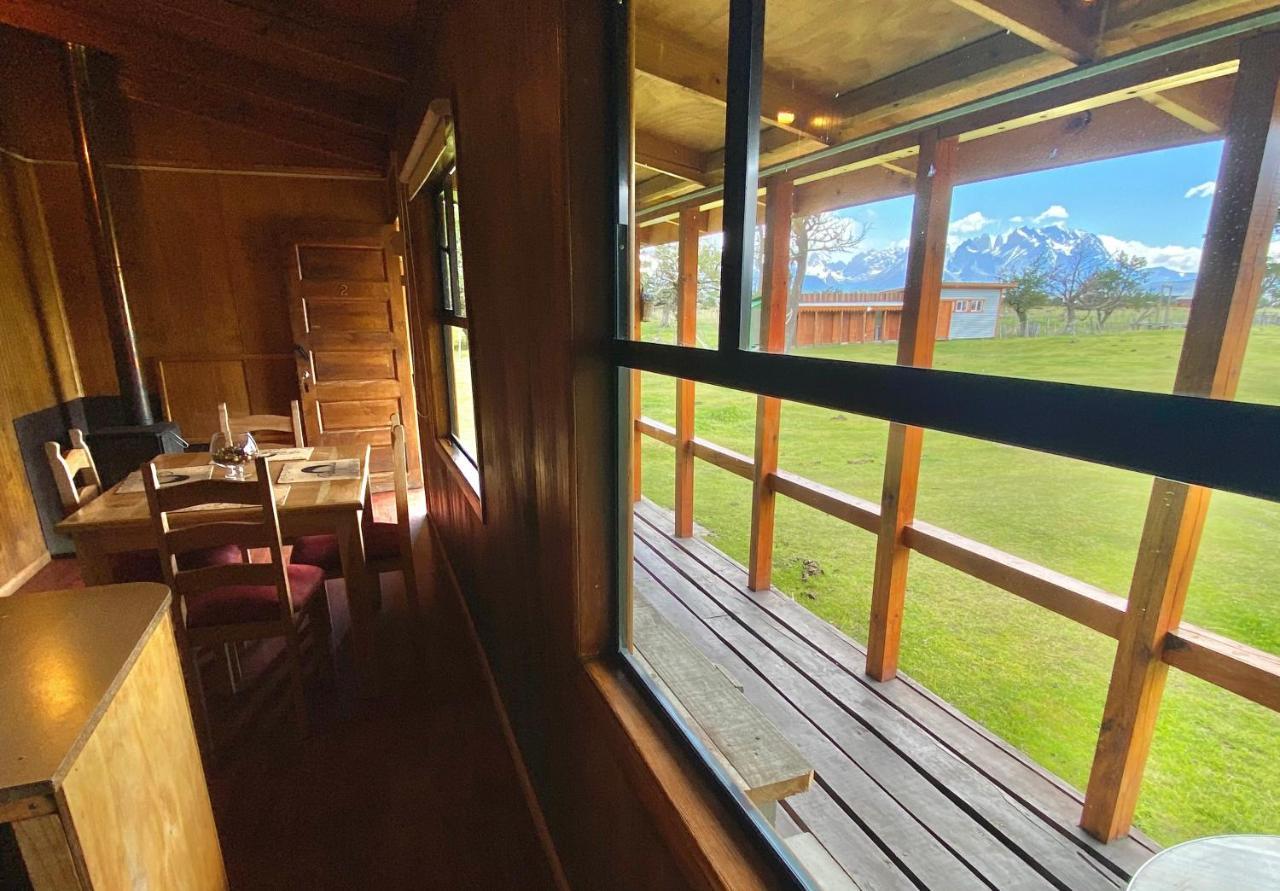 Cabanas Vista Al Paine Torres del Paine National Park Bagian luar foto